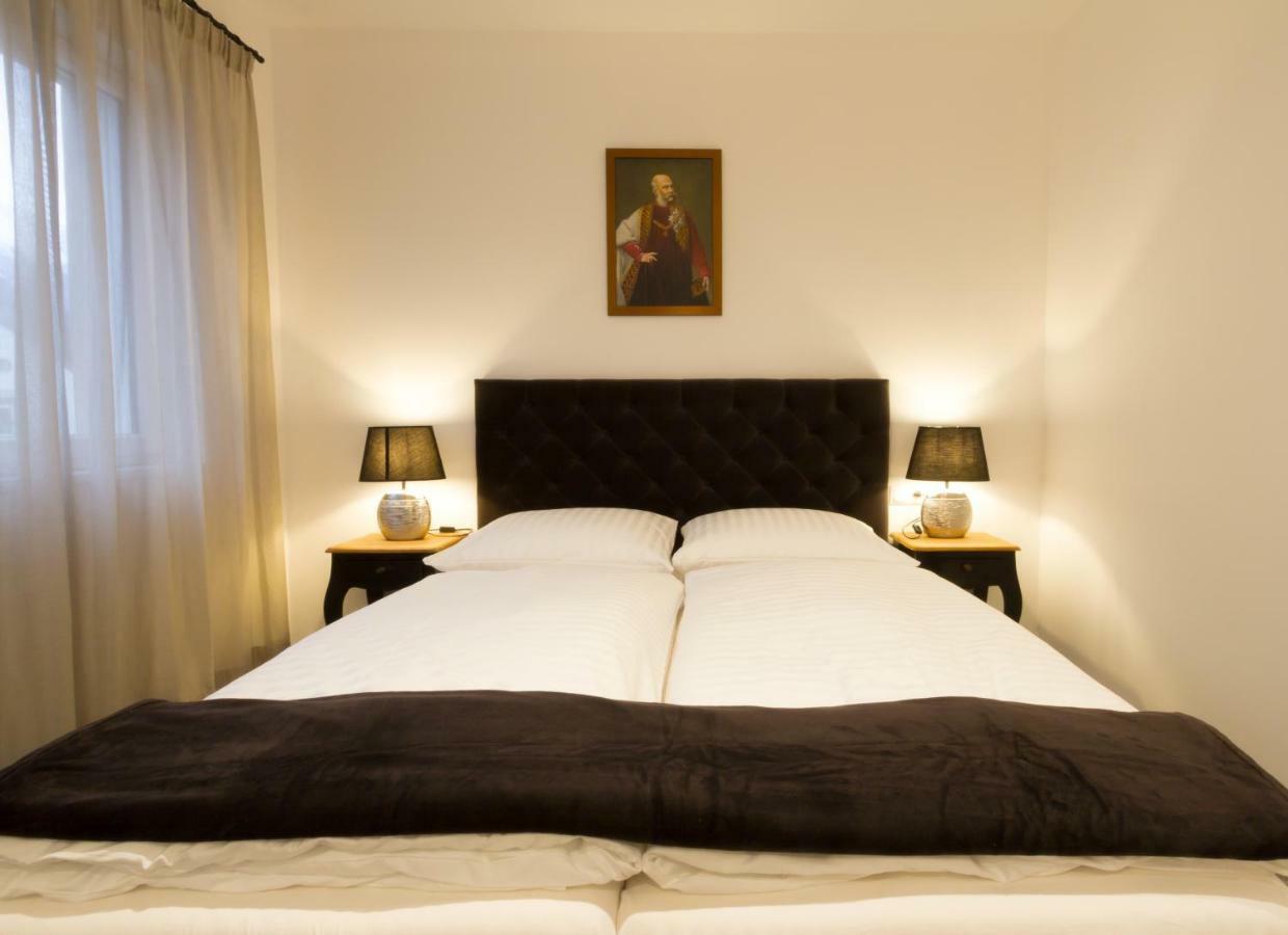 Apartments Sissi & Franz Мерано Екстер'єр фото